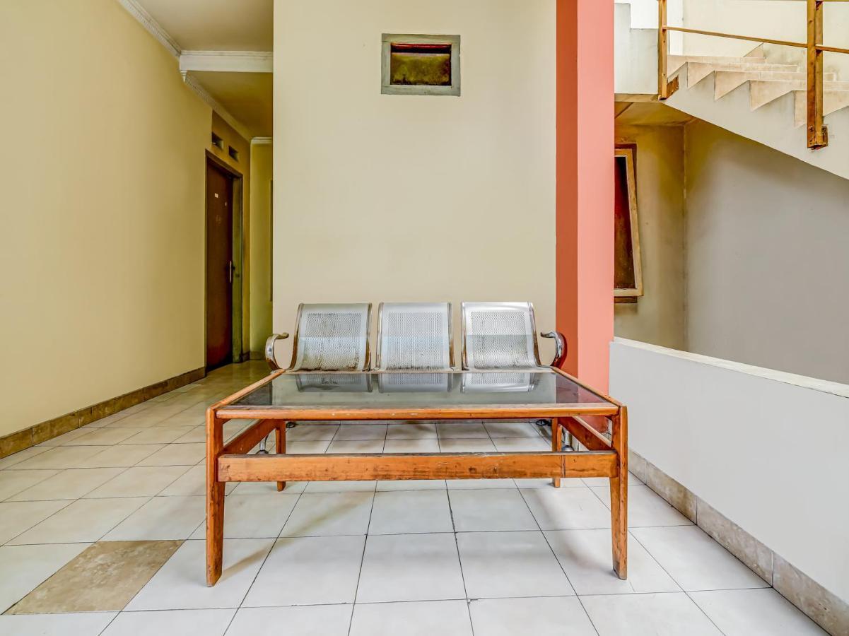Spot On 91186 Losmen Yanti Hotell Bandung Eksteriør bilde