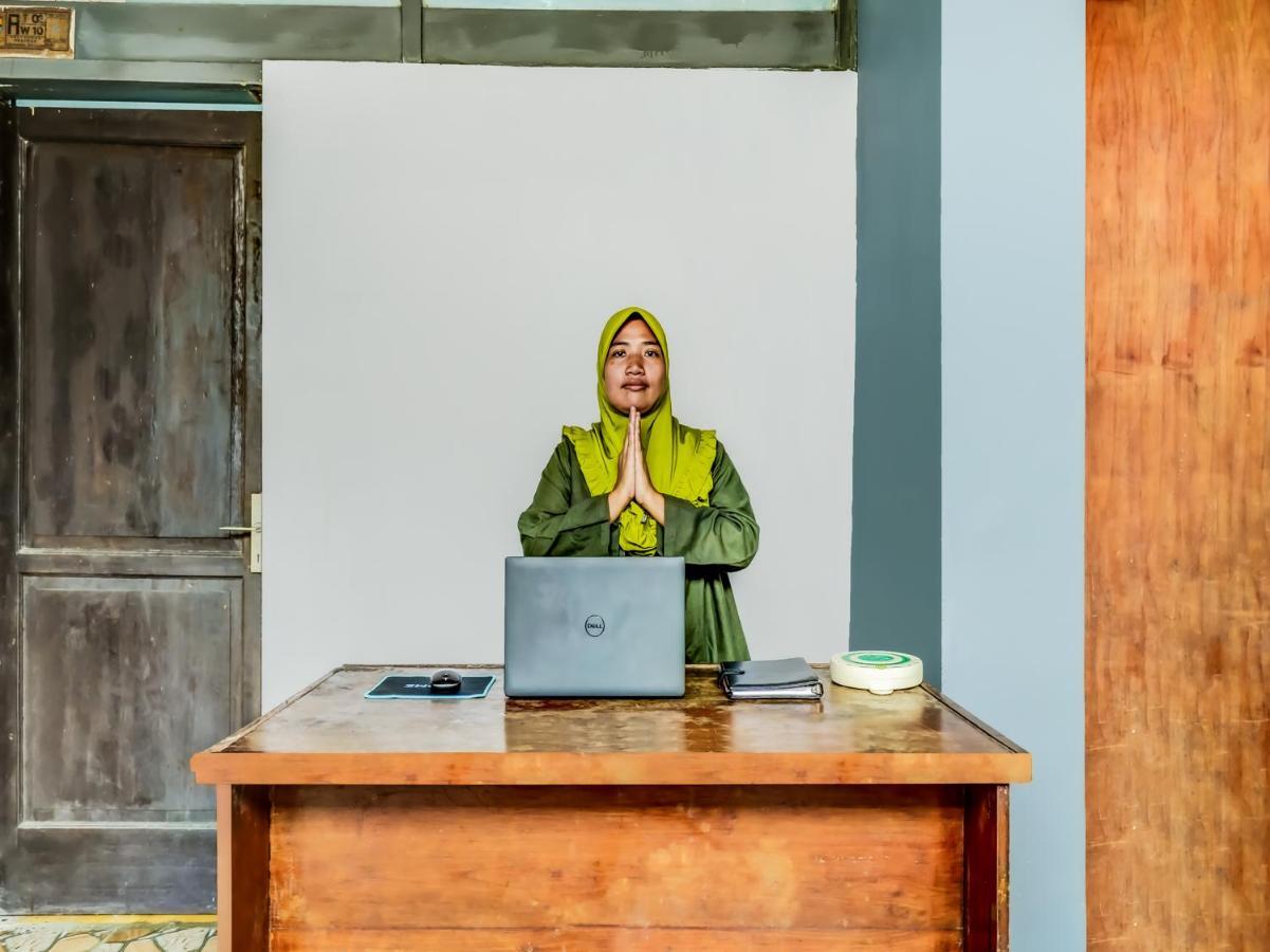 Spot On 91186 Losmen Yanti Hotell Bandung Eksteriør bilde