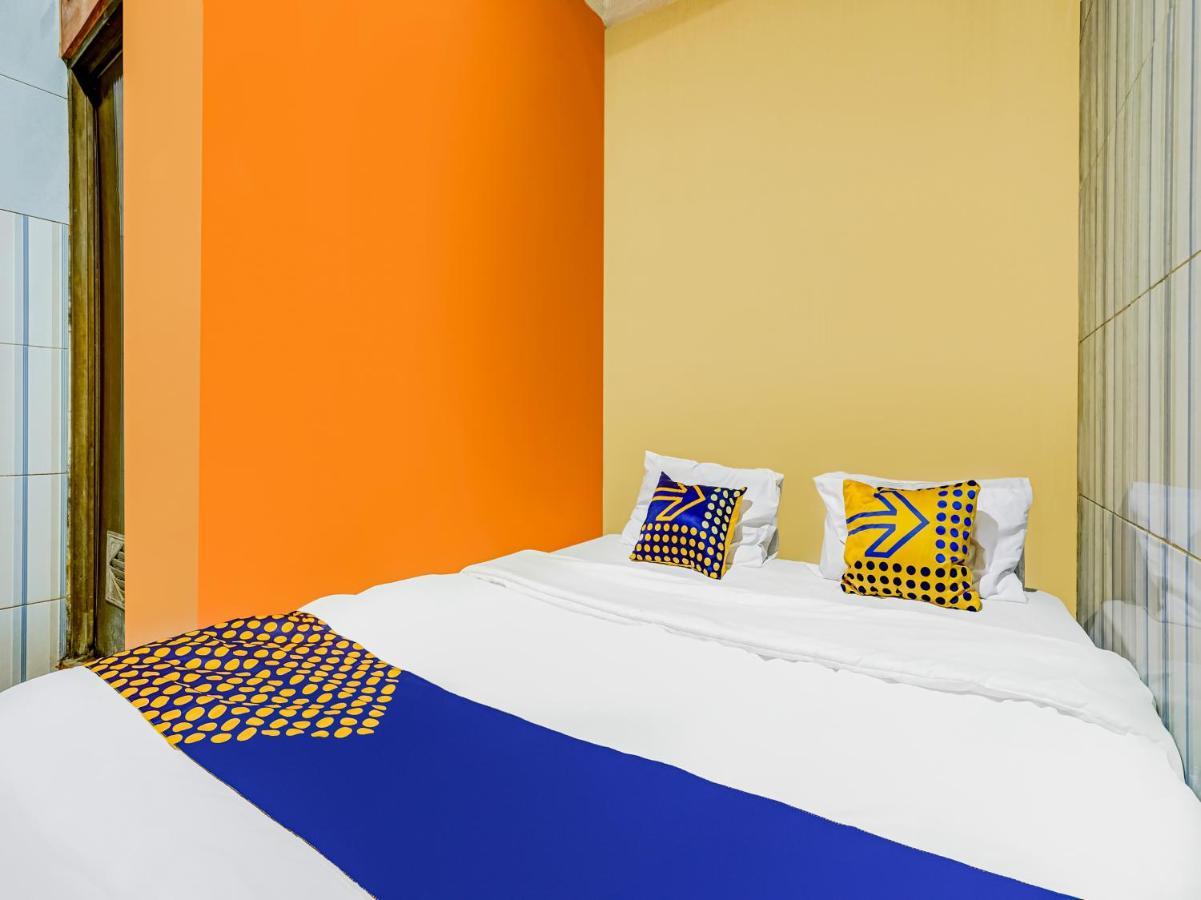 Spot On 91186 Losmen Yanti Hotell Bandung Eksteriør bilde