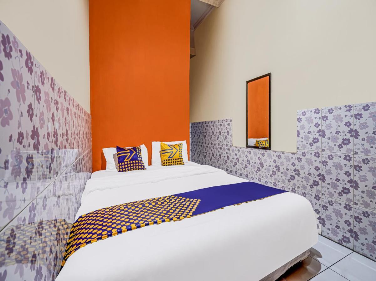 Spot On 91186 Losmen Yanti Hotell Bandung Eksteriør bilde