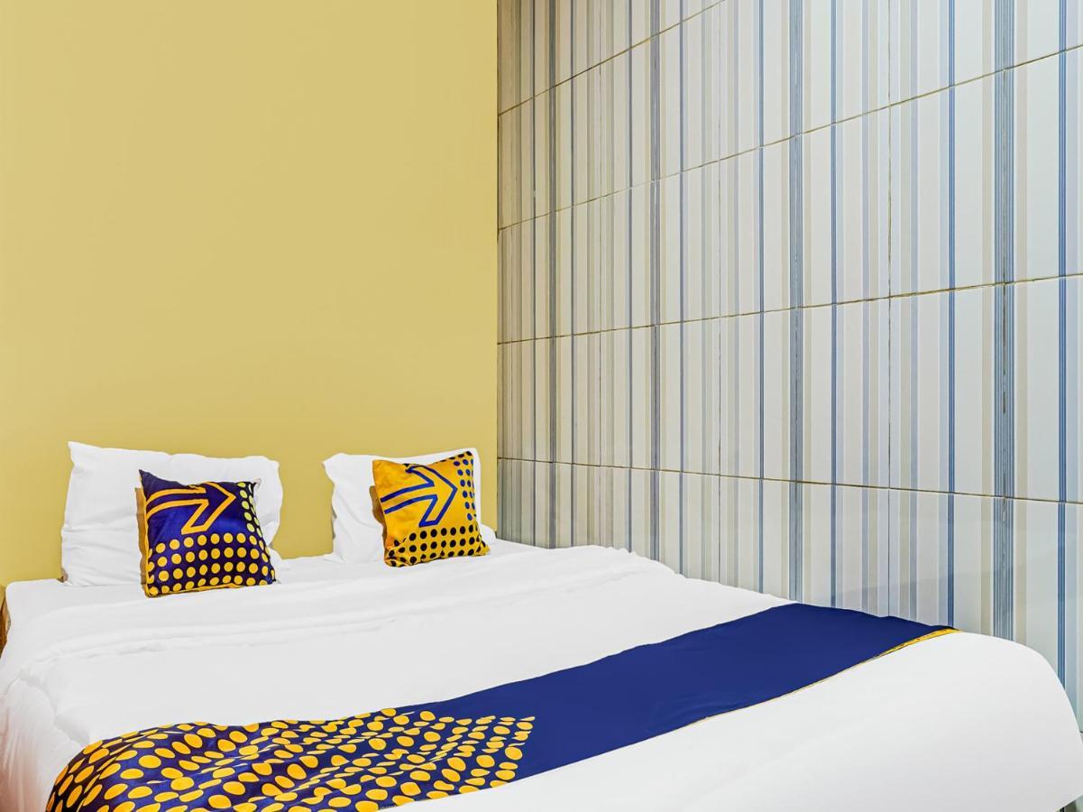 Spot On 91186 Losmen Yanti Hotell Bandung Eksteriør bilde