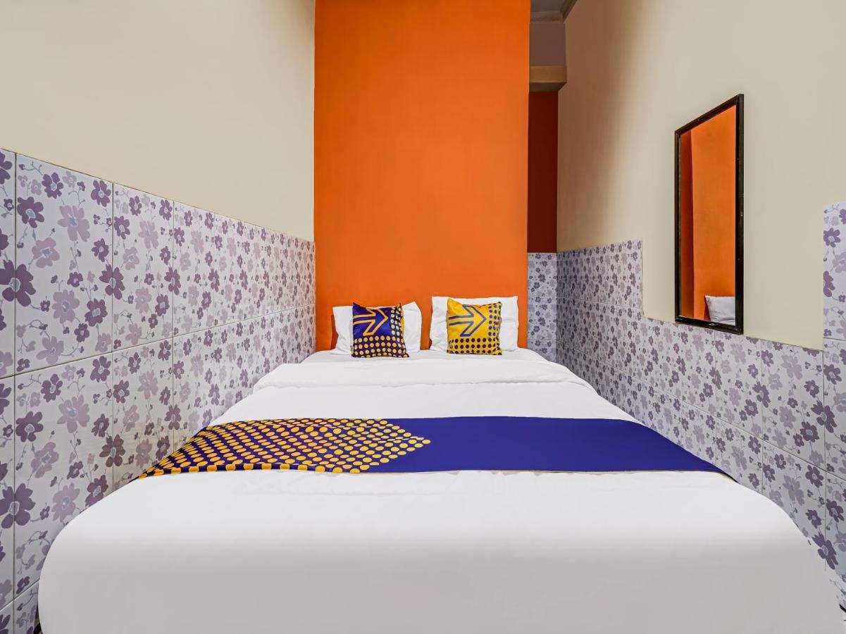 Spot On 91186 Losmen Yanti Hotell Bandung Eksteriør bilde