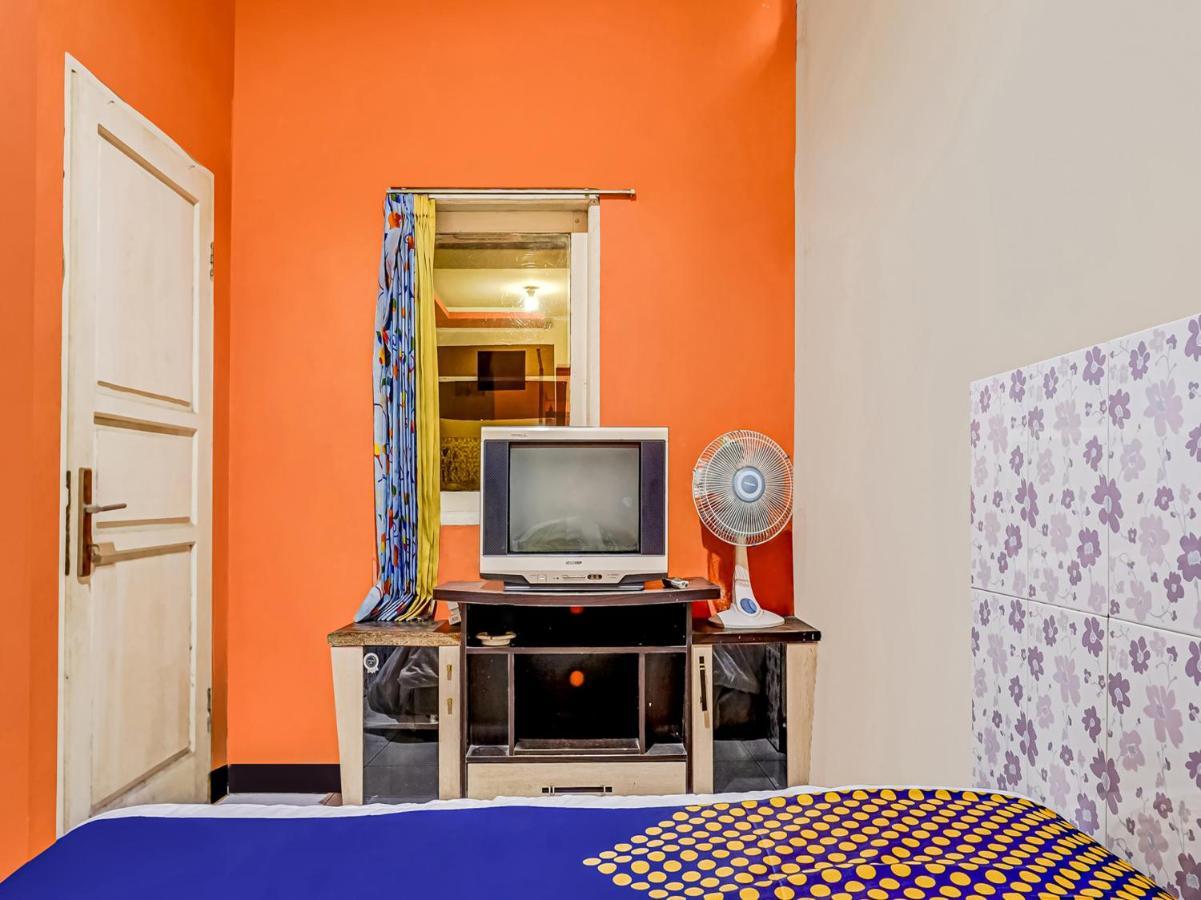 Spot On 91186 Losmen Yanti Hotell Bandung Eksteriør bilde